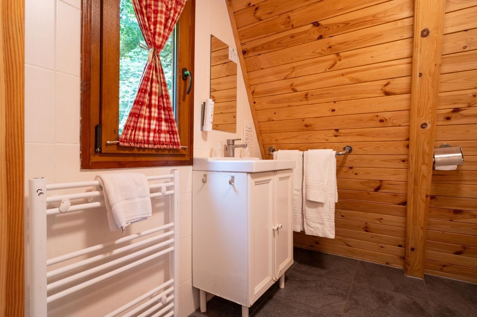 Hotel L'Eau Vive Vresse-sur-Semois Ngoại thất bức ảnh
